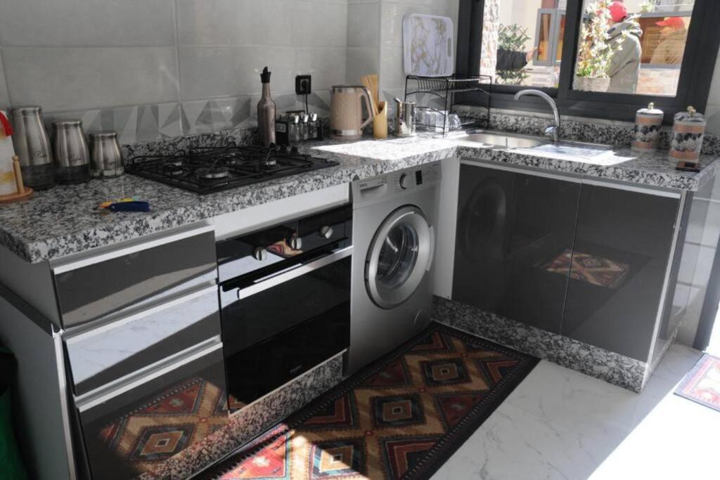 Appartement Meuble Et Bien Situe Meknes Exterior photo